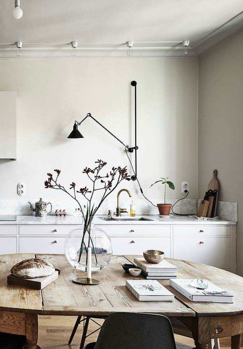 Valonheittimen valinta keittiön kaappeihin ja hyllyihin 